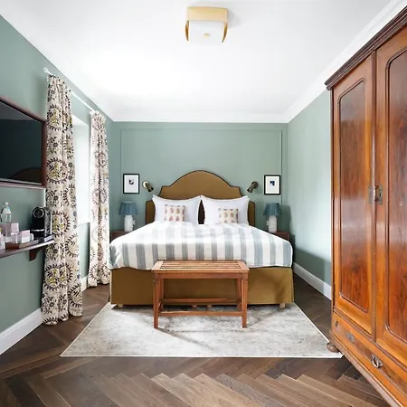 Numa Salzburg Ivy Apart Otel 4*